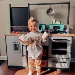 KidKraft Farm To Table Play Kitchen With EZ Kraft Assembly - Children's Toy